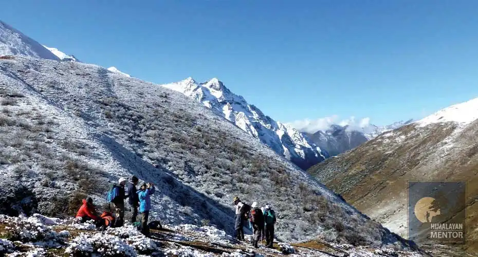 Amazing Mountain View with snowfall during the trek